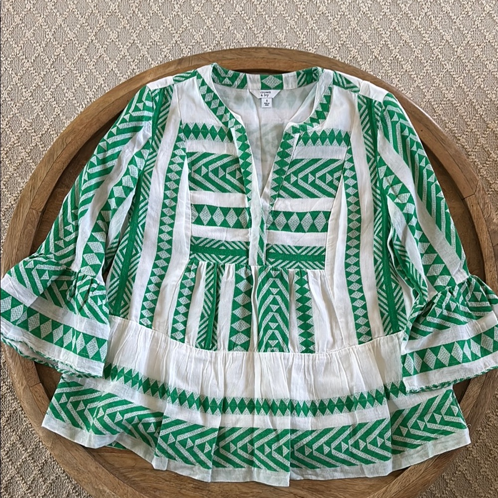 Crown & Ivy Green and White Patterned Top